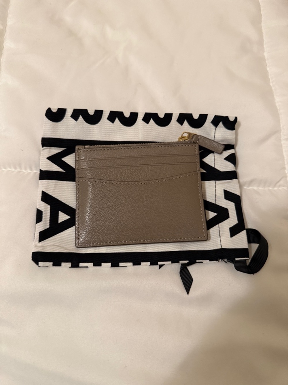 Marc Jacobs Black and Cement Leather Cardholders and wallet. - Picture 8 of 12
